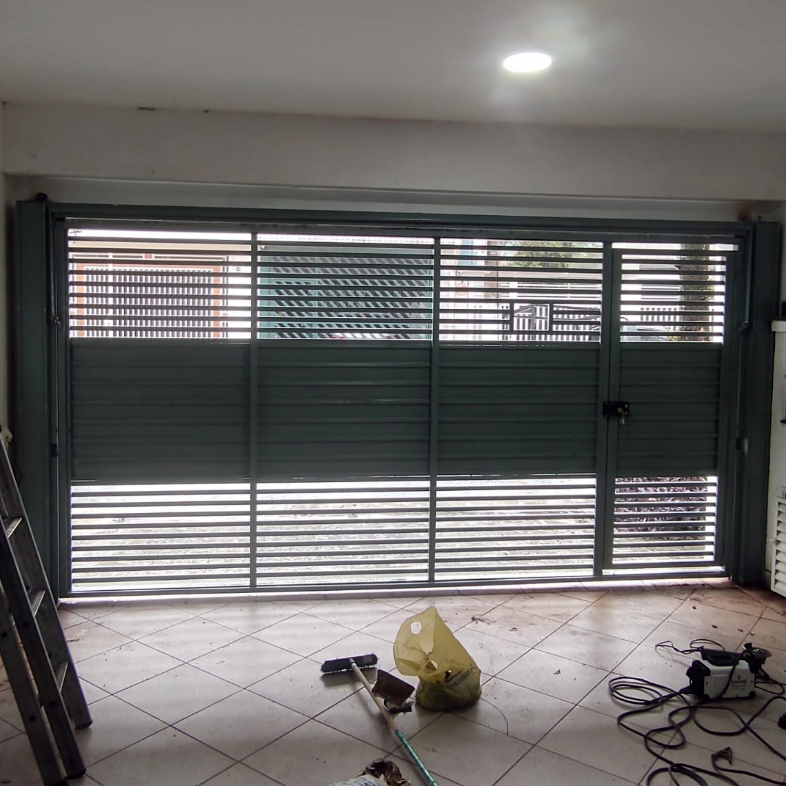 Portão automático instalado pela MGL Portões Automáticos