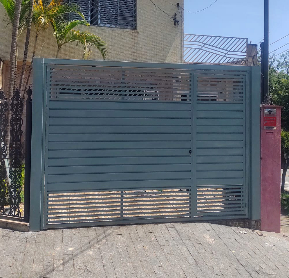 Portão de correr automático instalado pela MGL
